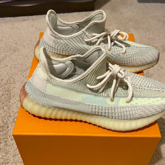 ? Authentic Yeezy Boost 350 V2 Citrin Sz 10 1/2 main image 5